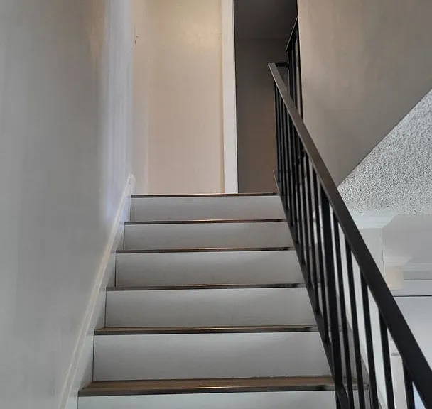newly updated 2 bed 1 bath apartment in North Auburn $1775 — Photo 9
