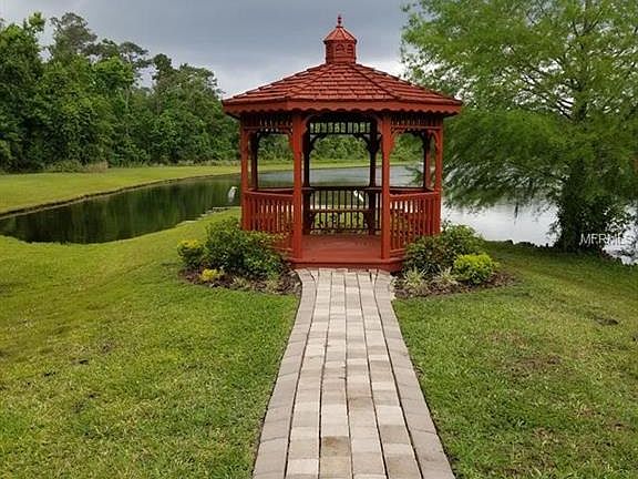 4th image of 400 Park Lake Dr