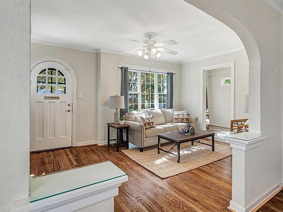 5th image of 445 Longfellow Ave