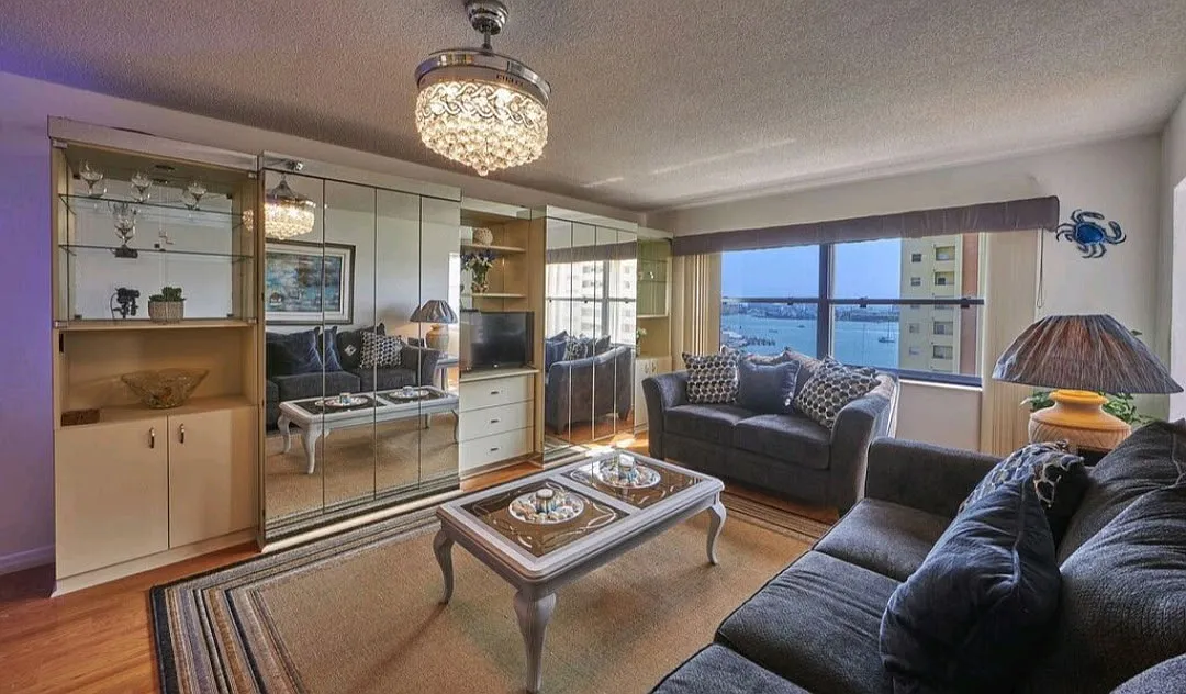 2 bed, 1100 sqft, $2,200 — Photo 4