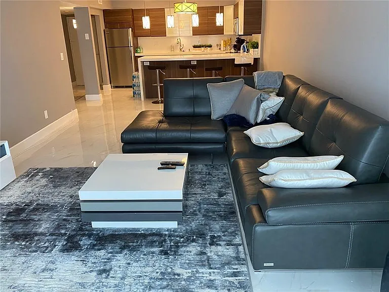19380 Collins Ave #1527 — Photo 3