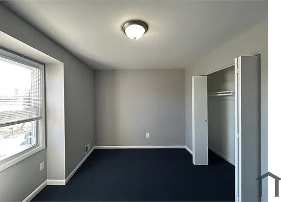 400 Berkshire Ct — Photo 9