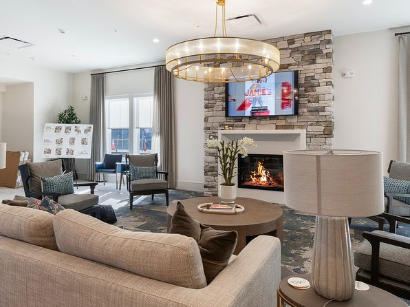 361 Arbella Dr #C-c304