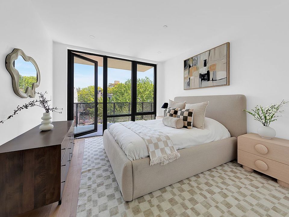 1st image of 1152 Lafayette Ave #4B