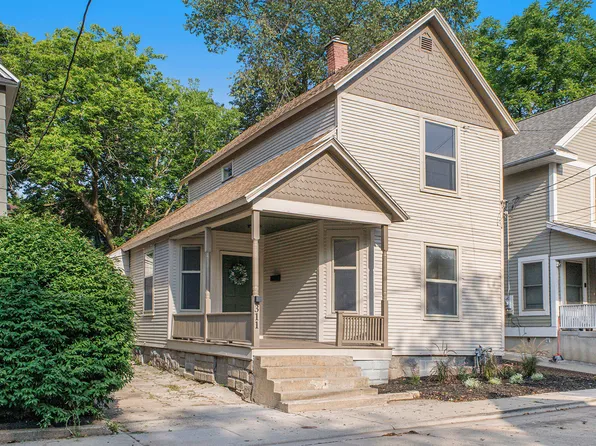 311 Robey Pl SE, Grand Rapids, MI 49506