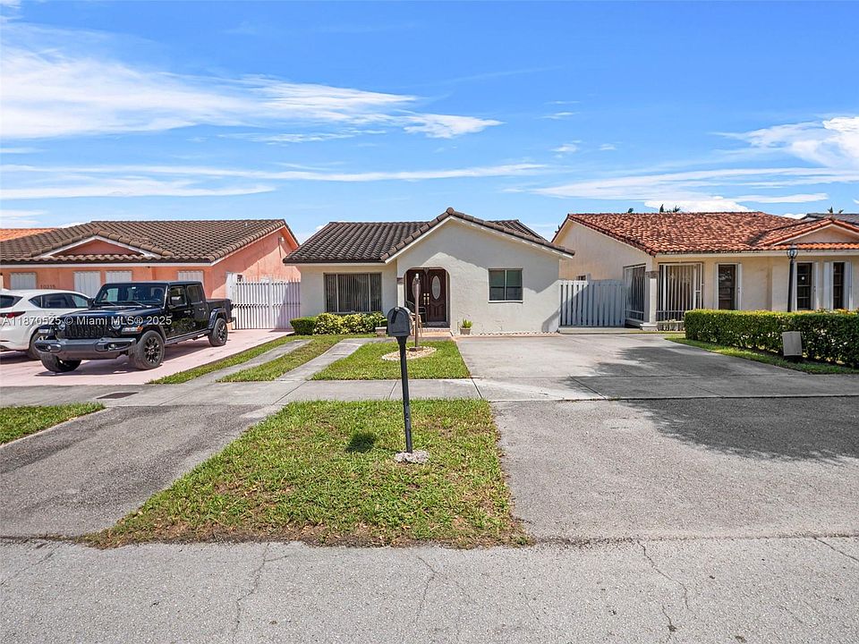 1st image of 10211 NW 128th Ter