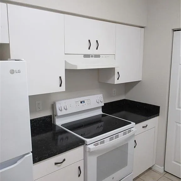 27083 Matheson Ave #101 — Photo 4