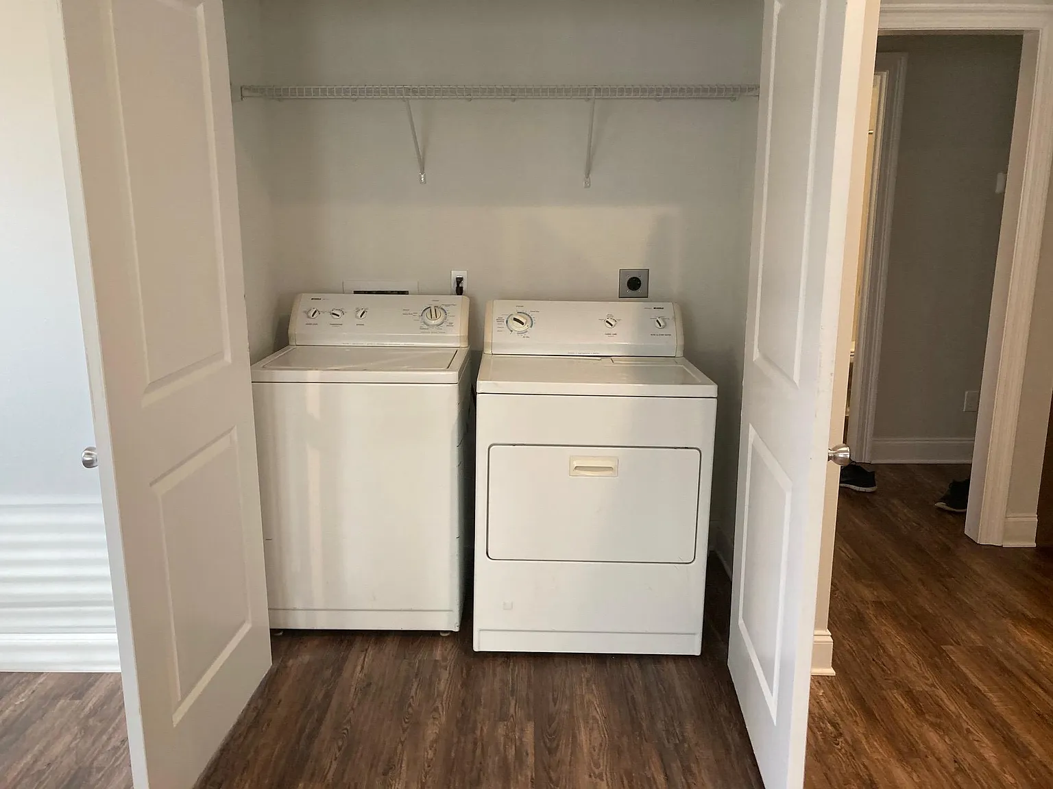2 bed, 1100 sqft, $1,375 — Photo 4
