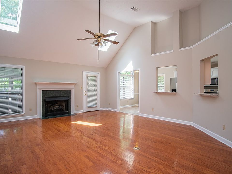 220 Executive Dr, Jackson, TN 38305 Zillow