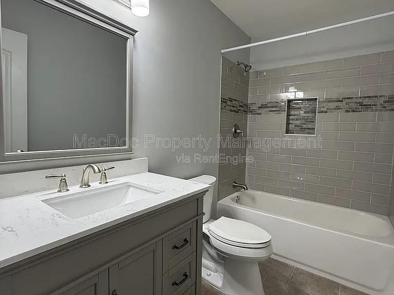 10500 Westfield Ln — Photo 38