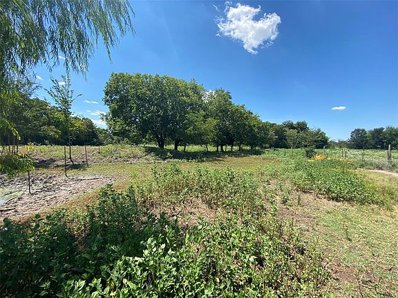 2nd image of 113 NW County Road 27