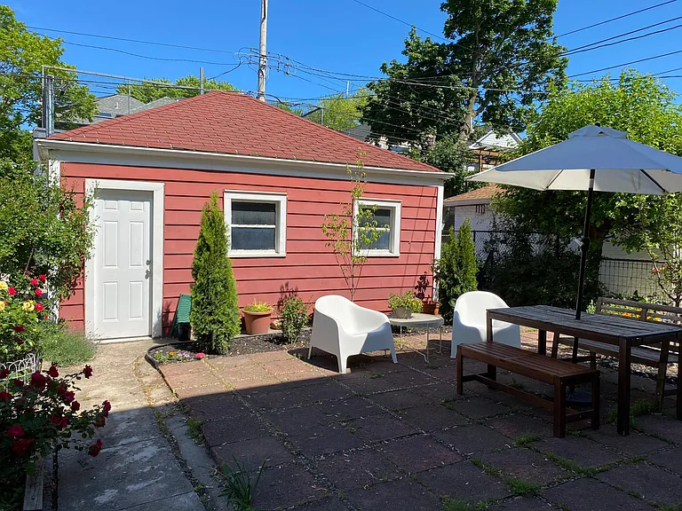 3857 N Leavitt St #2 — Photo 9
