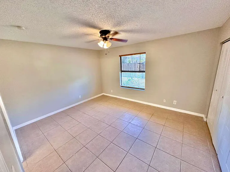 2835 Stoneway Ln #D — Photo 28
