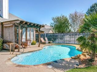 9216 Glenhaven Ct, North Richland Hills, TX 76182