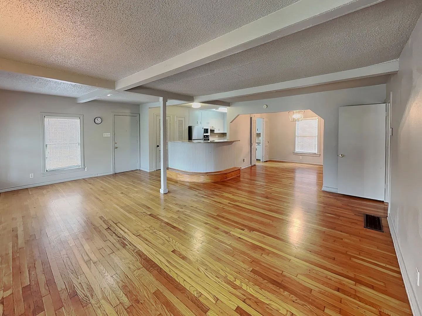 Historic Charm, Modern Convenience & an Unbeatable Fort Worth Location! — Photo 2