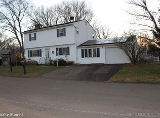 67 Barrington Ln, Waterbury, CT 06708