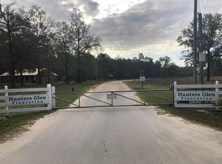 13 Hunters Trce, Crawfordville, FL 32327