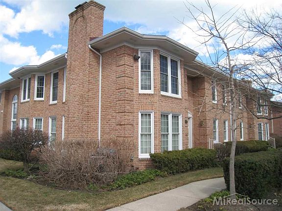 2nd image of 159 Windwood Point