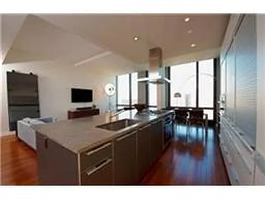 Rented by Douglas Elliman | media 25