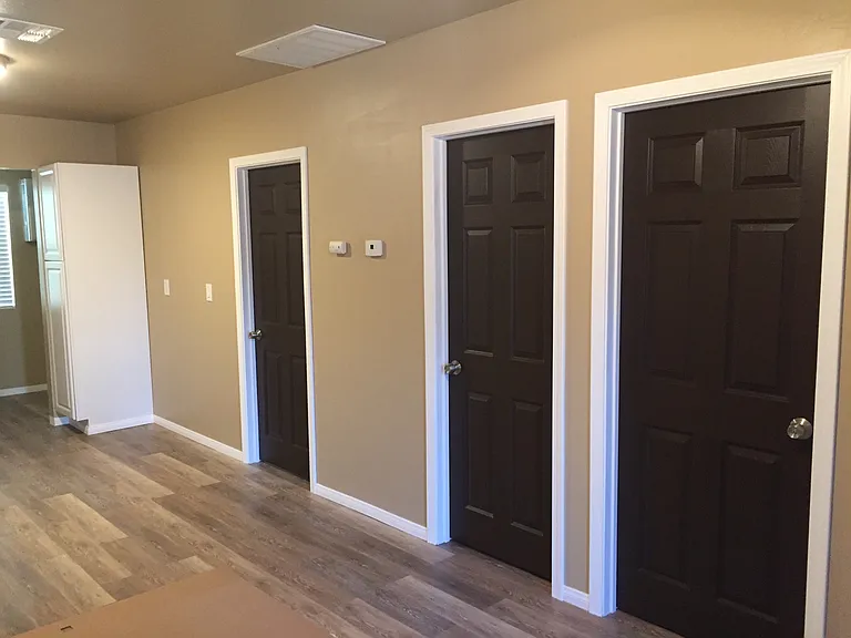 535 W Olive Ave — Photo 8