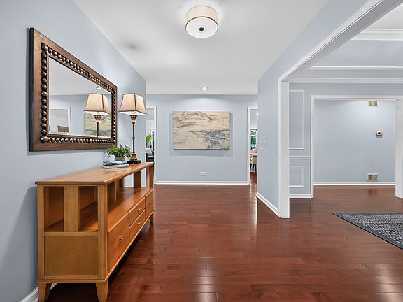 2nd image of 135 Hawkins Cir
