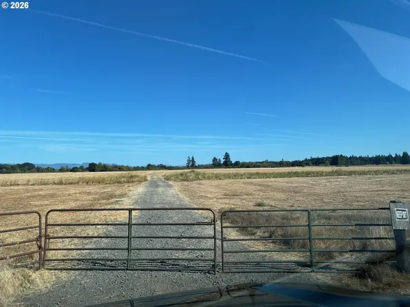 Applegate Trl, Junction City, OR 97448