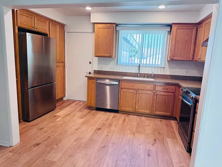11938 Susan Ave — Photo 6