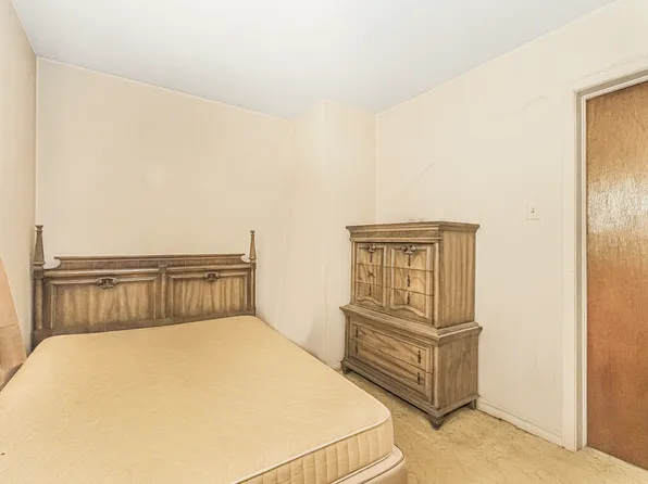 2215 West 6th Street image 13 of 28