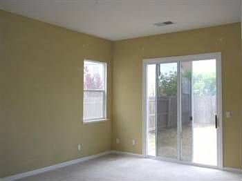 3rd image of 5047 Moorcroft Cir