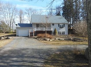 641 Smith Hill Rd, Stroudsburg, PA 18360