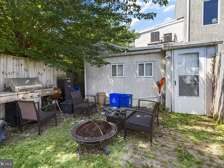 1209 E Susquehanna Ave #1 — Photo 14