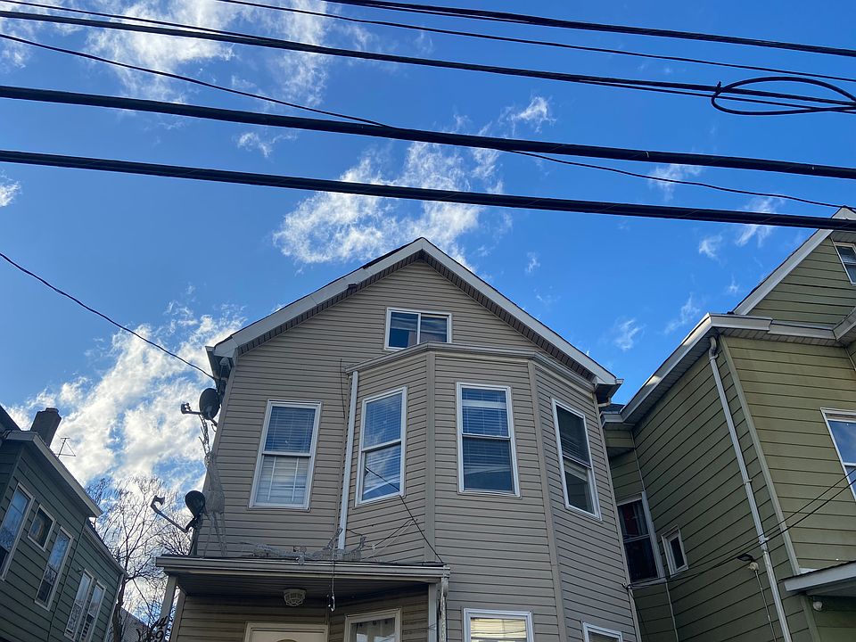 2nd image of 490 E 24th St Floor 2