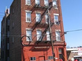 307 N Division St APT 2, Peekskill, NY 10566