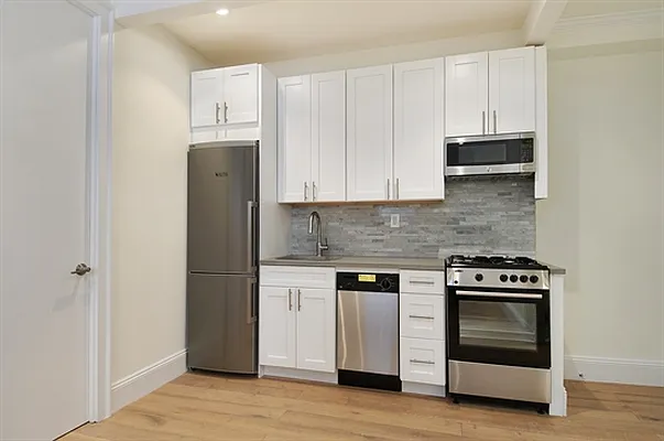 Rented by Citi Habitats | media 27