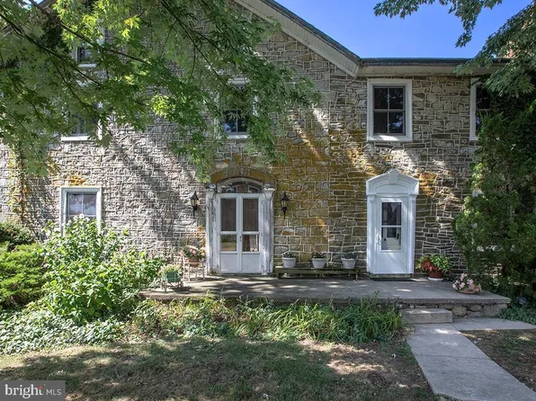 385 Albright Rd, Kutztown, PA 19530