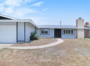 2804 W 9th St, Rialto, CA 92376