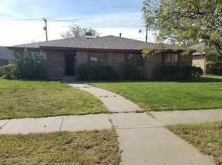 8017 Roach Dr, Amarillo, TX 79121