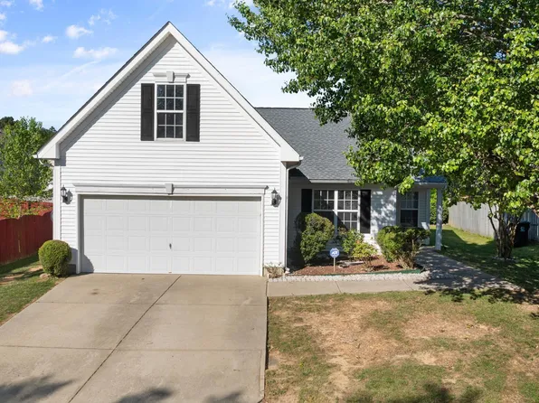 6332 Saybrooke Dr, Raleigh, NC 27604