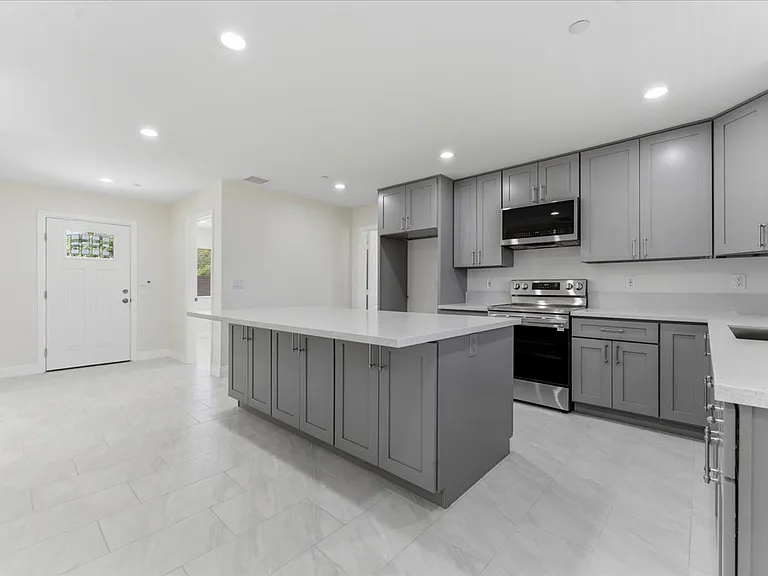 10 Cortez St #1 — Photo 7