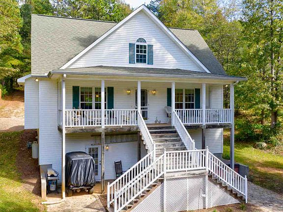 2nd image of 223 Dogwood Dr