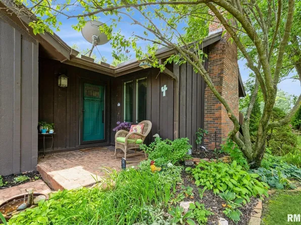 6401 Utica Ridge Rd Unit 4, Davenport, IA 52807