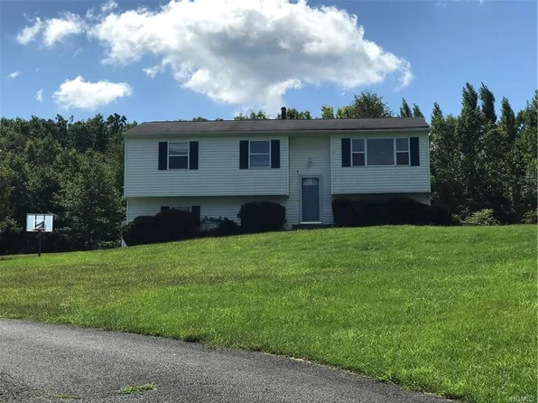 61 Whitetail Run, Chester, NY 10918