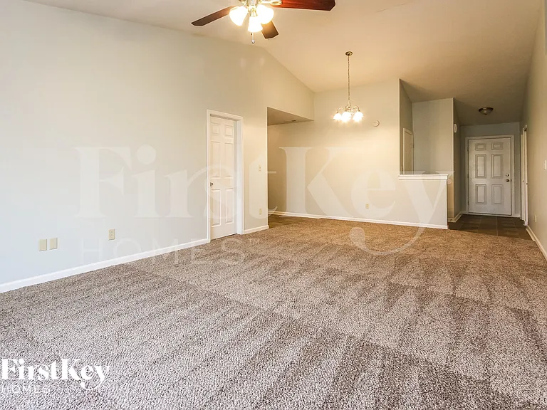 2287 Cedarmill Dr — Photo 4