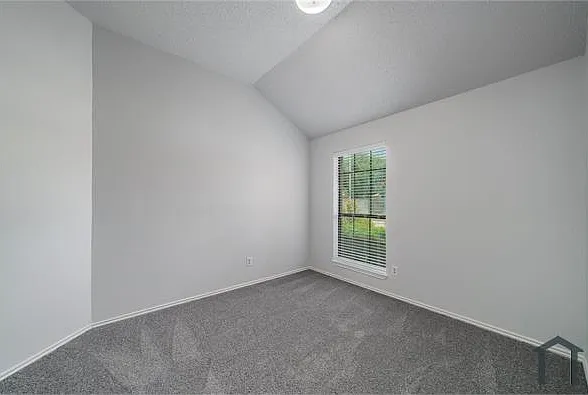 3 bed, $2,600 — Photo 4
