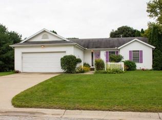 23258 Amber Valley Dr, South Bend, IN 46628