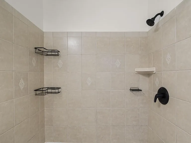 3334 Spring Ln #B42 — Photo 20