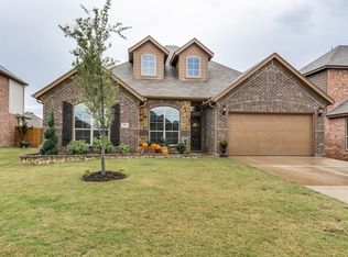 524 Firethorn Ct, Burleson, TX 76028