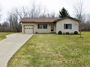 141 Saint Patrick Dr, Rochester, NY 14623