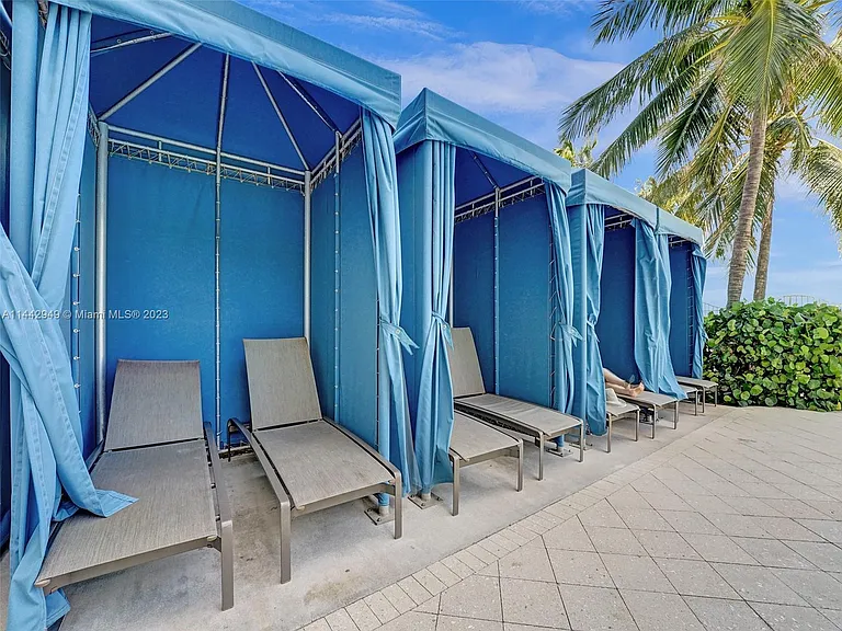 16699 Collins Ave #3204 — Photo 30