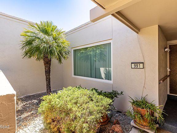 4th image of 991 N Caribe Ave